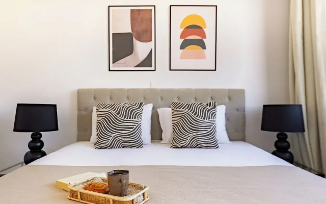Sanders River Plaza Limassol Apartment
