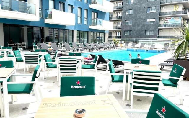 Havana Studio-Alezzi Nord 10 (piscina&loc parcare)