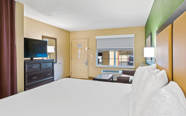 Extended Stay America Suites Washington DC Falls Church