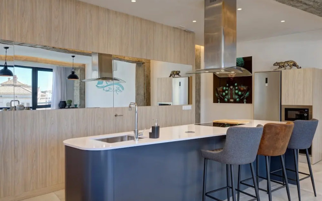 Luxury Apartments In Málaga by Seric