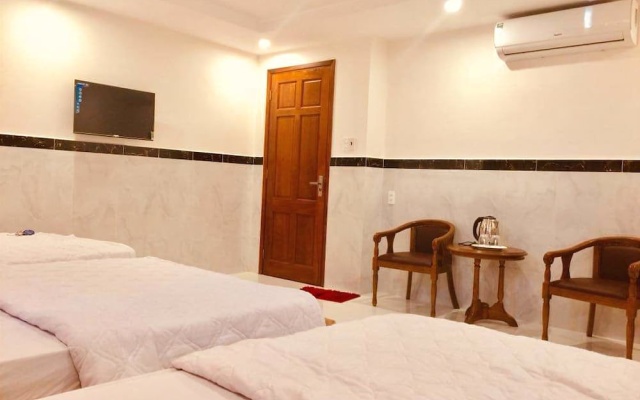 Thi Thanh Hotel – Guest Rooms – Vung Tau