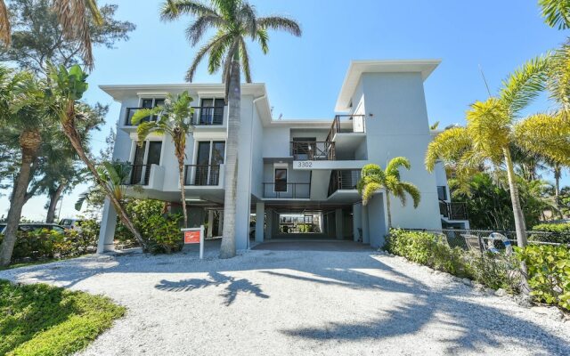 The Beach Front Apartment 3