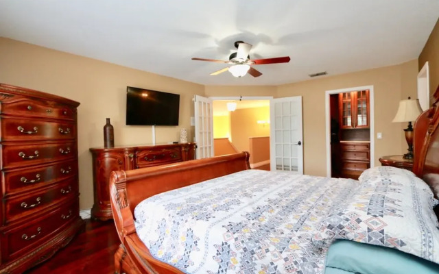 Villa at Pleasant Lake