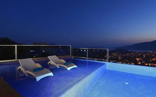 Villa Falcon Exclusive by Akdenizvillam