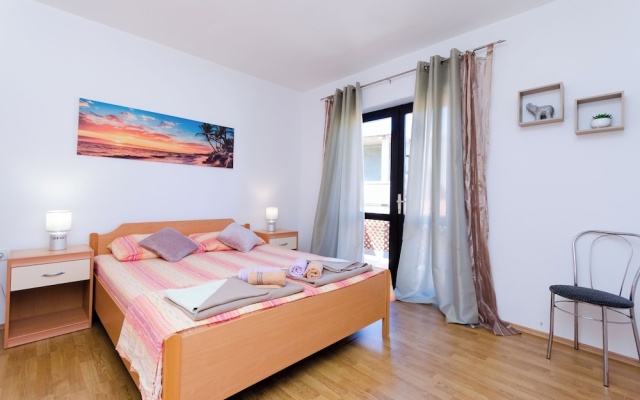 Apartments Luka