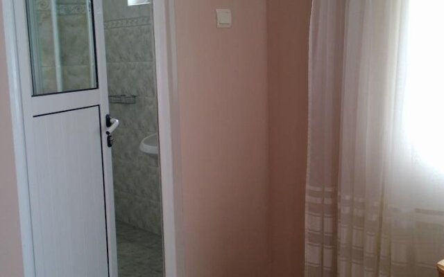 Galina Guest House