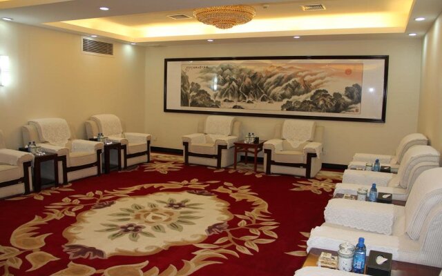 Qinghua Business Hotel