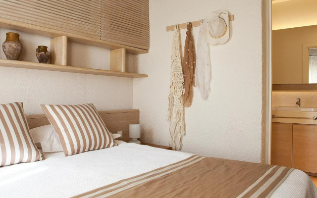 Dionysos Hotel