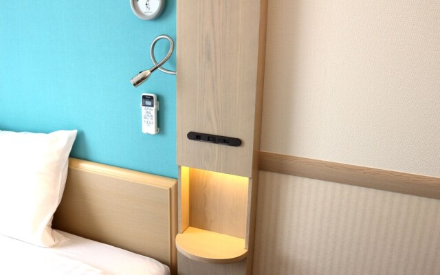 Toyoko Inn Osaka Kyobashi Sakuranomiya Hotel