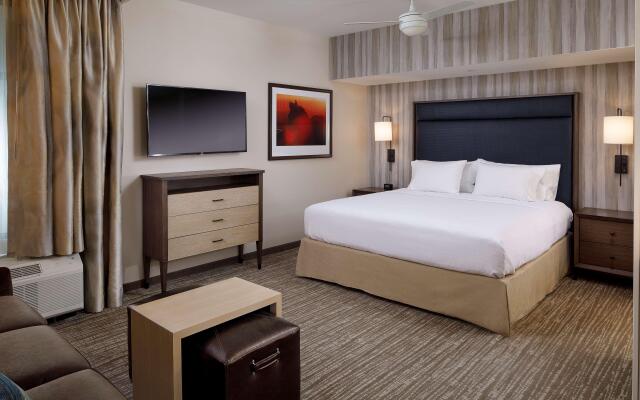Homewood Suites by Hilton Louisville Downtown, KY
