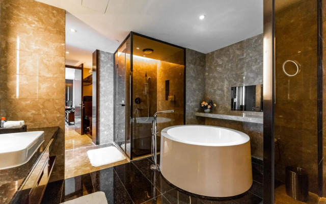 Crowne Plaza Huizhou by IHG