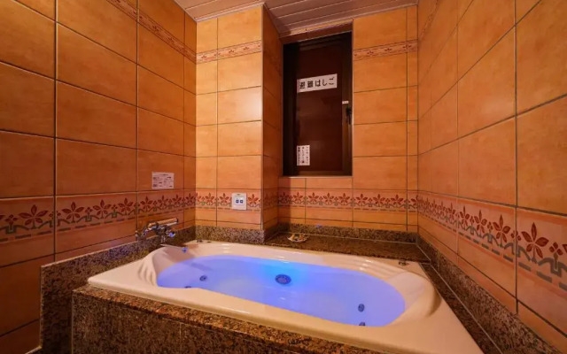 HOTEL METRO - Adult Only