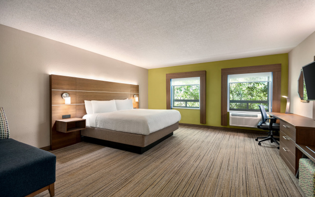 Holiday Inn Express Winchester South-Stephens City by IHG