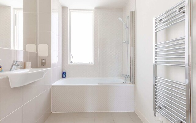 Radiant 1BD Retreat, North Maida Vale!
