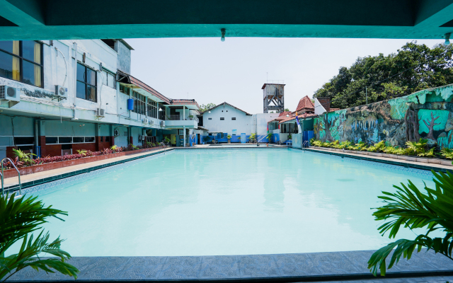 OYO 1652 Hotel Tampiarto