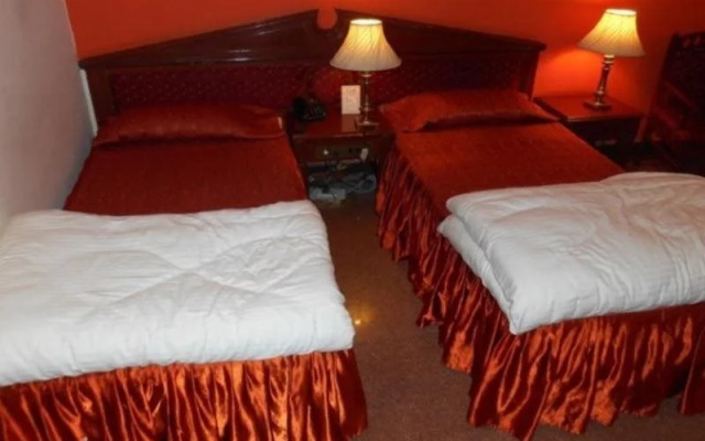 Hotel Le-Crown