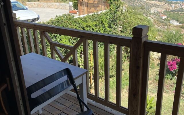 Cedar 1-bed House With Stunning Views