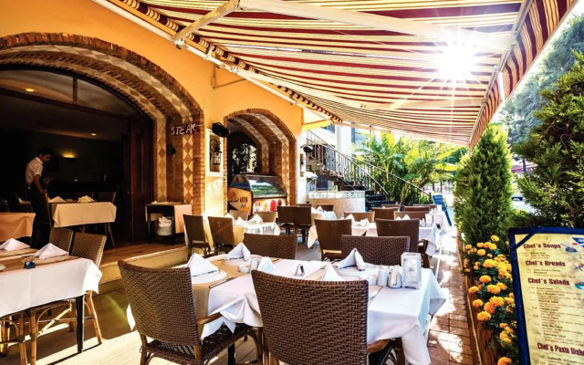 Club Anastasia Aparthotel