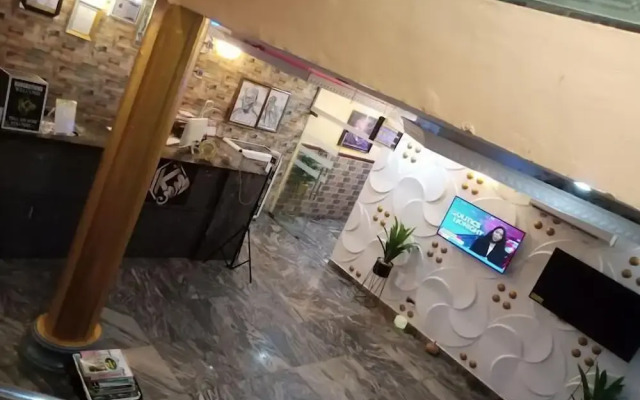 Keem Hotel and Suites