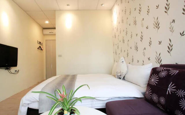 Happiness163 Hotel