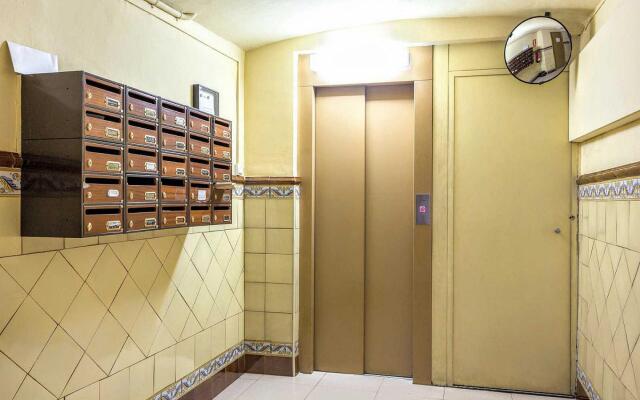 Lovely penthouse 2BR in Eixample - ArtBlue