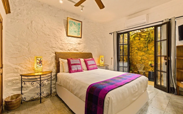 Villa Lola - an Adults Only Bed & Breakfast