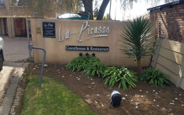 La Picasso Guesthouse