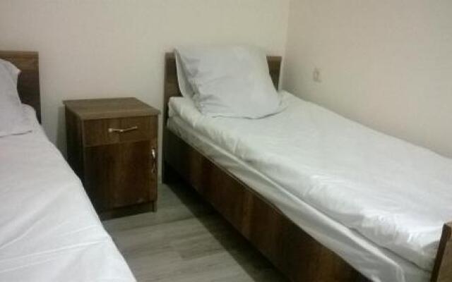 Roza’s Guest House