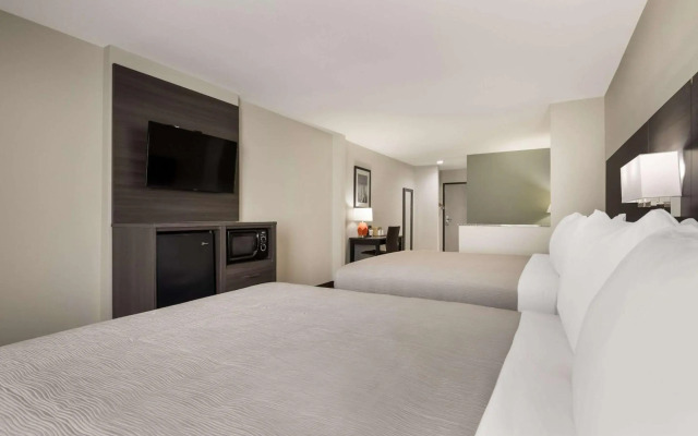 Quality Suites I-44