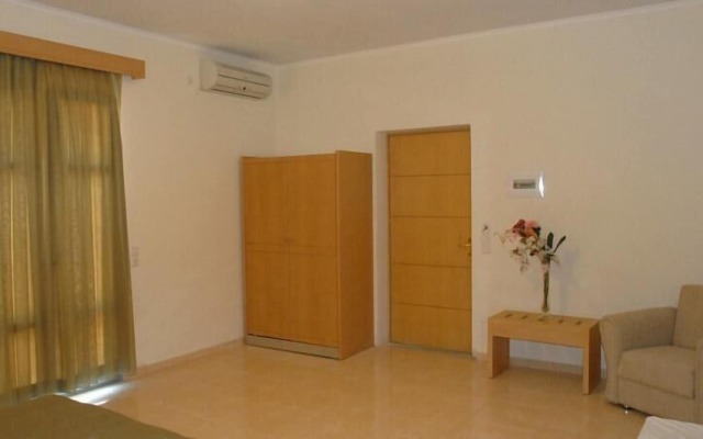 Theofilos Superior Resort Hotel & Spa