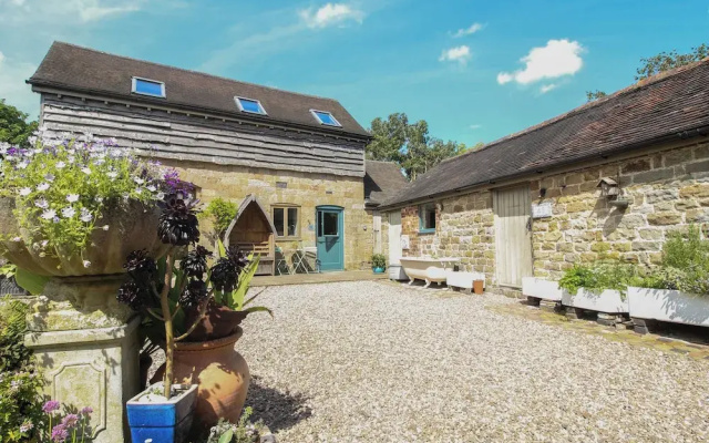 Foxholes Barn