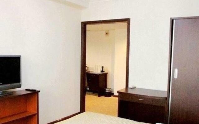 Zhuhui Business Hotel - Qingdao