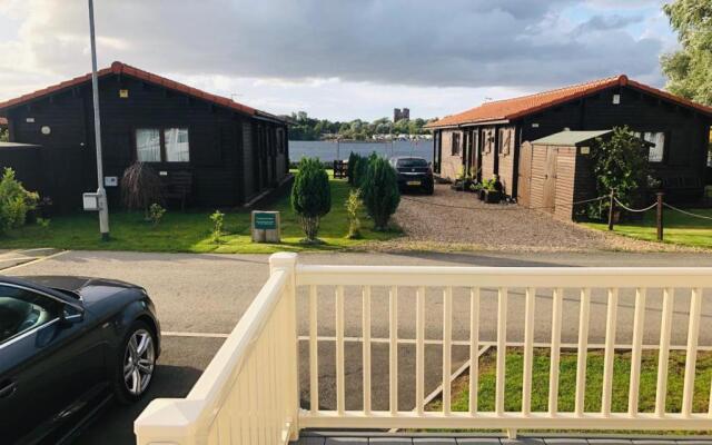 dees hot tub breaks tattershall lakes The Ramparts 20