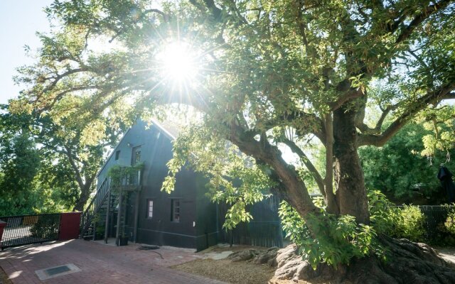 Ruby Rose Country House