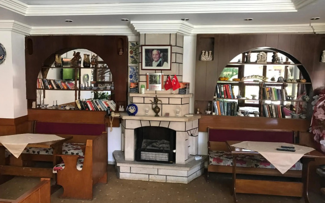 Hotel Karyatit Kaleiçi