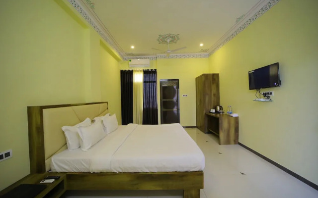Shiv Ashray Resort