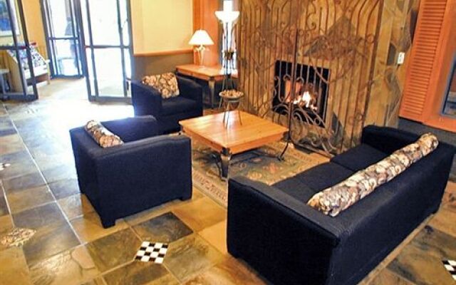 ResortQuest Marketplace Lodge