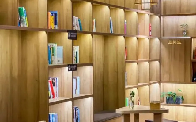 Itree Lake View Academy Hostel