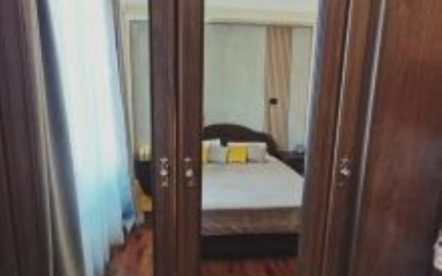 Apartments on perepletnaya