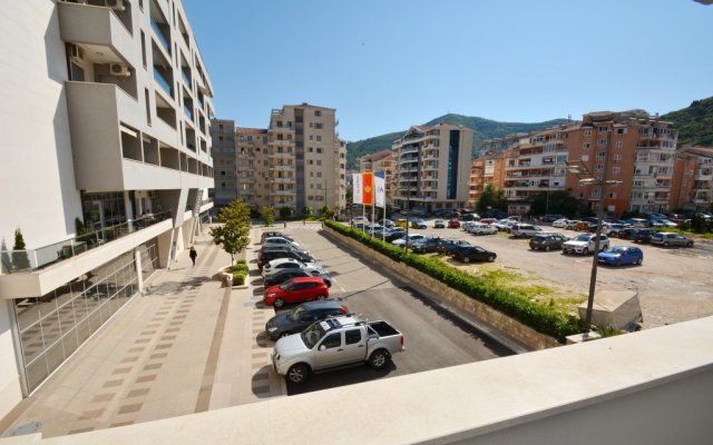 Studios Dimitris IV Apartments