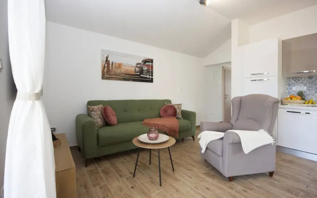Modern and Cozy Apartment for 3 Guests