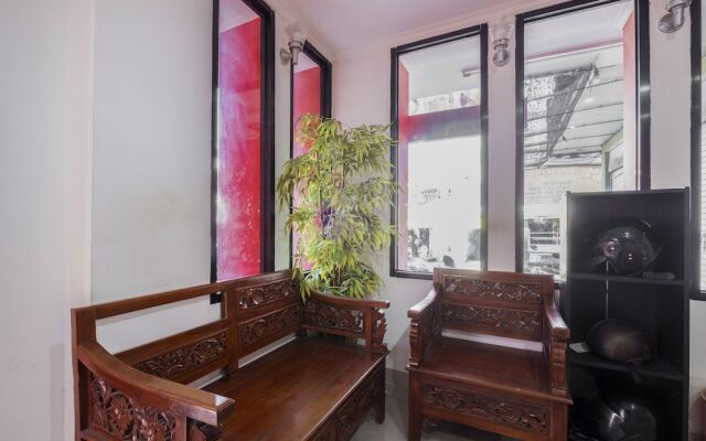 RedDoorz near Art Centre Bali