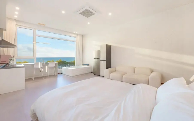 Gangreung cn6 Ocean View spa Poolvilla