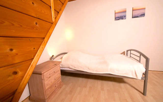 Well -kept apartment in Juechen on a horsefarm