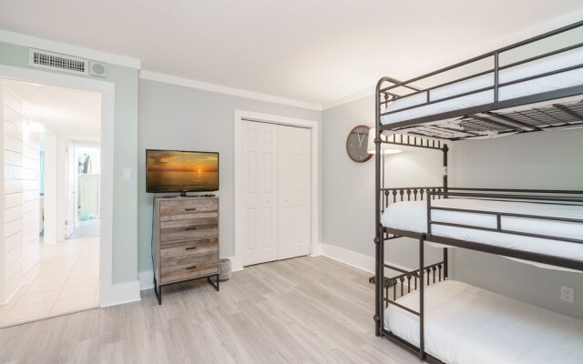 Sea La Vie Oceanfront Condo With Balcony