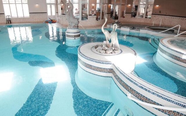 Westlodge Hotel & Leisure Centre