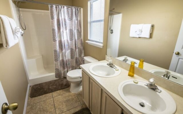 Majestic Clear Creek House 5 Bedroom Home