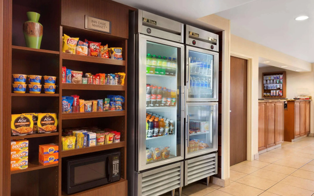 Country Inn & Suites by Radisson, Phoenix Airport, AZ