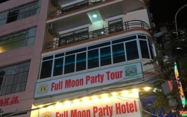 Full Moon Party Hotel - Hostel