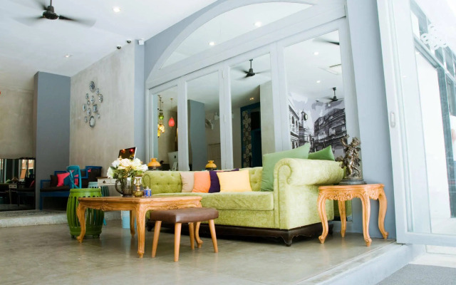 Acca Patong Apartments